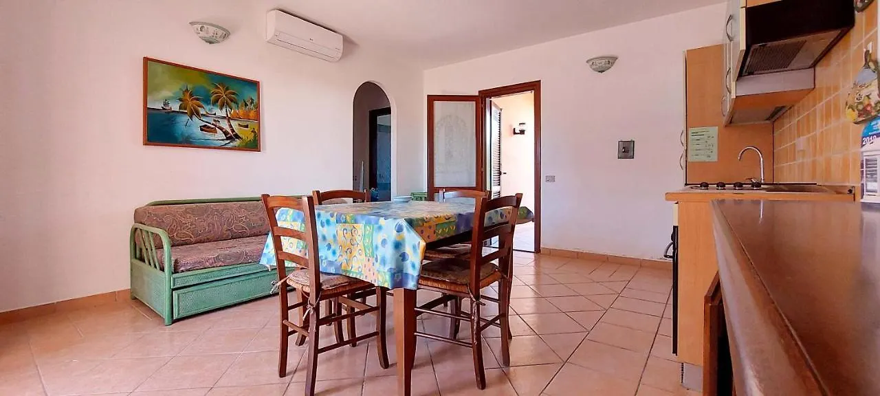 Appartamento Residenziale Trilocale 5 Posti Letto Stella Marina San Teodoro  Apartment