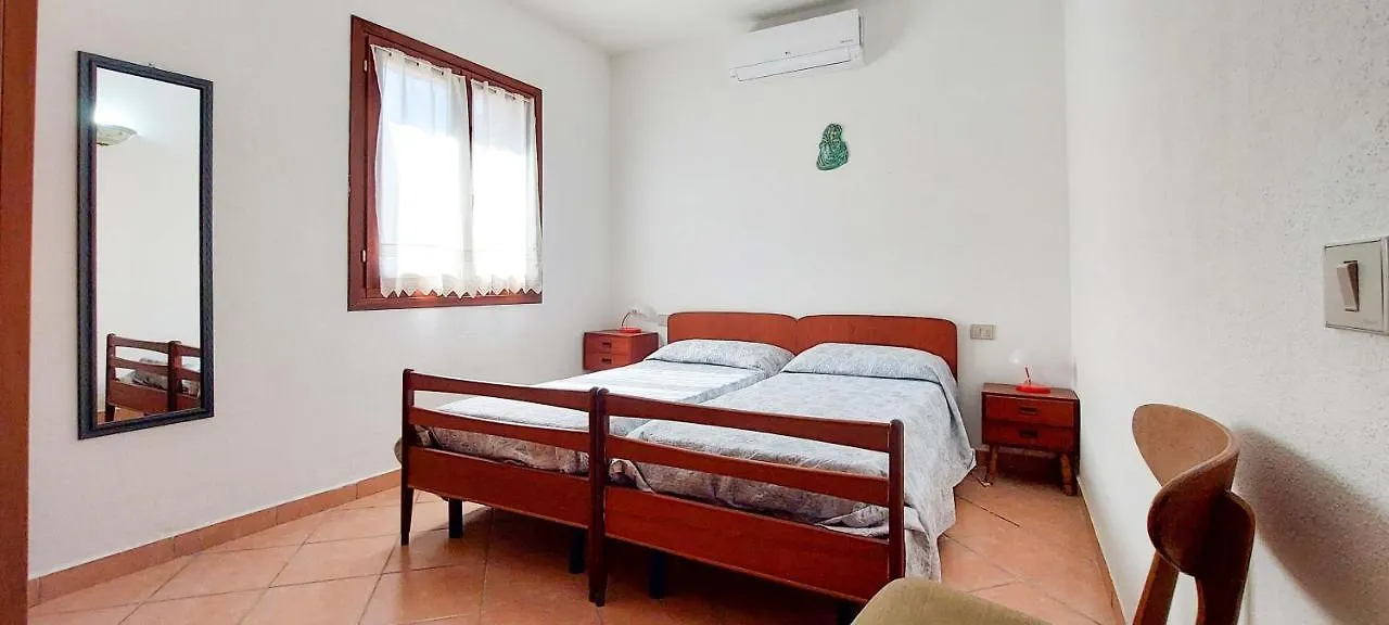 Apartment Appartamento Residenziale Trilocale 5 Posti Letto Stella Marina San Teodoro  Italy